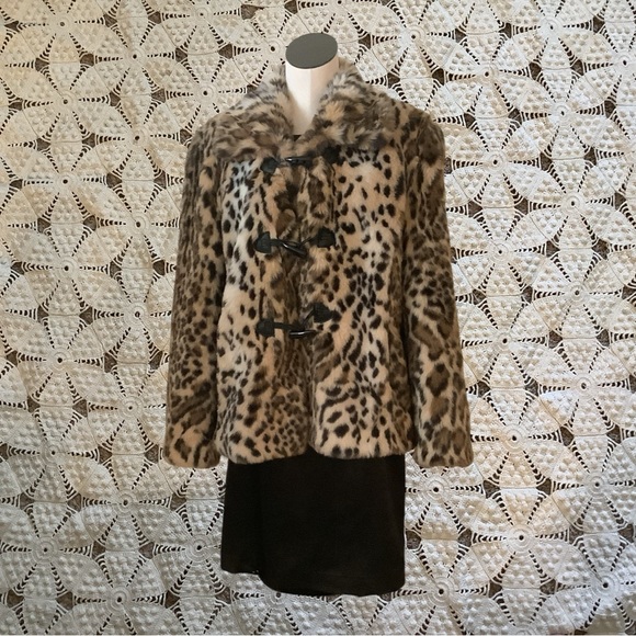 Nuage Faux Leopard Toggle Closure Coat - Picture 6 of 9